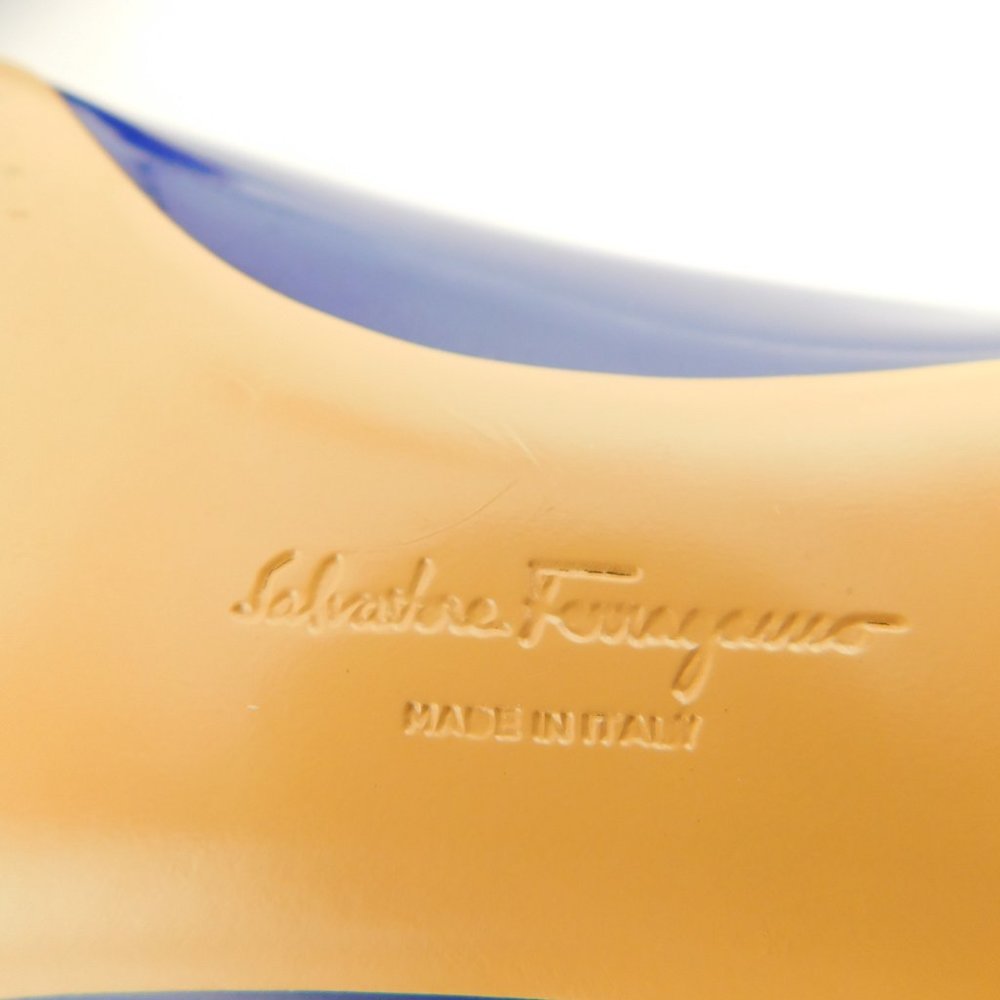 FERRAGAMO Vara Logo Bow Brilliant Blue & Lavender Patent Block Heel Pumps 6.5 - Picture 9 of 13